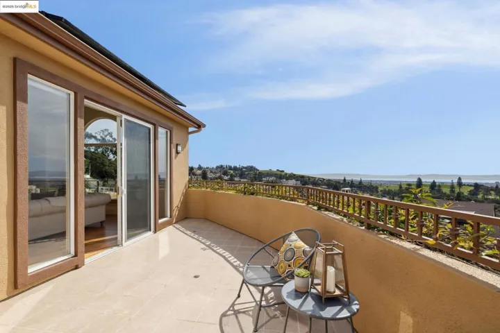 6174 Contra Costa Rd, Oakland, California 94618