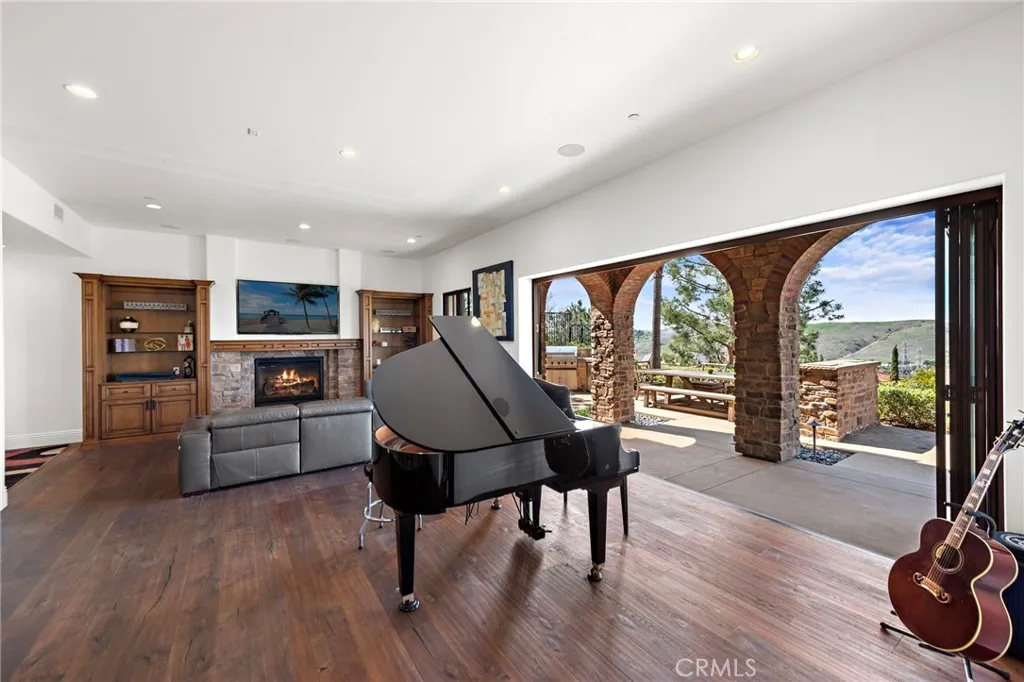 7 Broken Arrow, Ladera Ranch, California 92694 home-pic-12