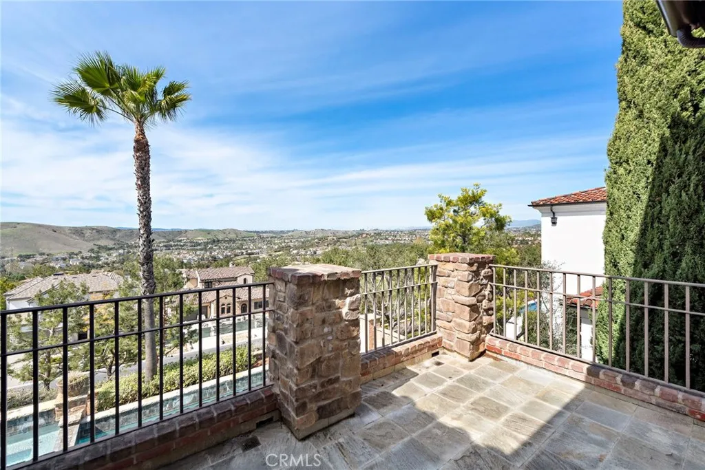 7 Broken Arrow, Ladera Ranch, California 92694 home-pic-32