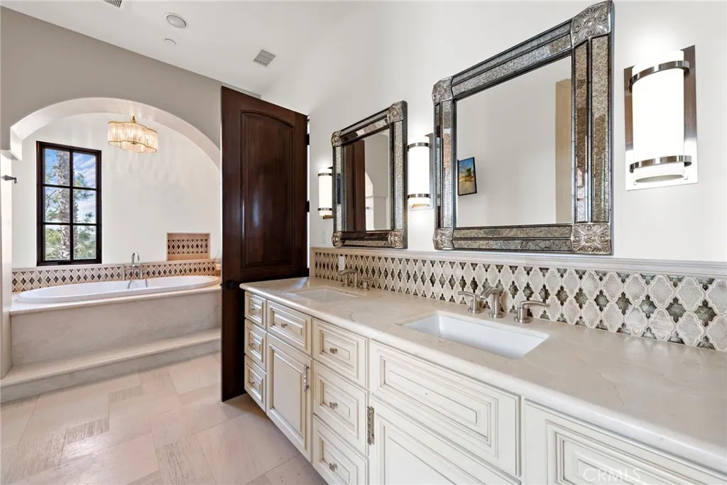 7 Broken Arrow, Ladera Ranch, California 92694 home-pic-30