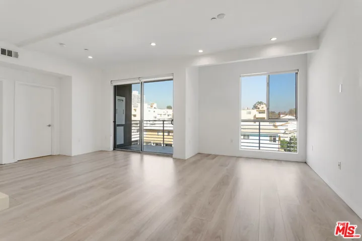 1431 Armacost Avenue 503, Los Angeles, California 90025