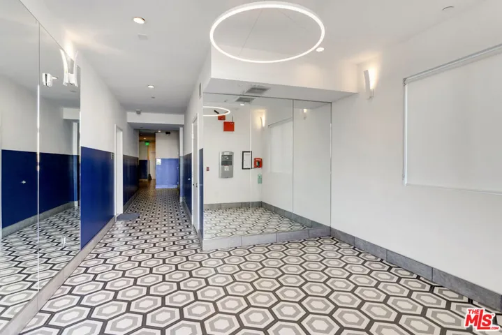 1431 Armacost Avenue 503, Los Angeles, California 90025