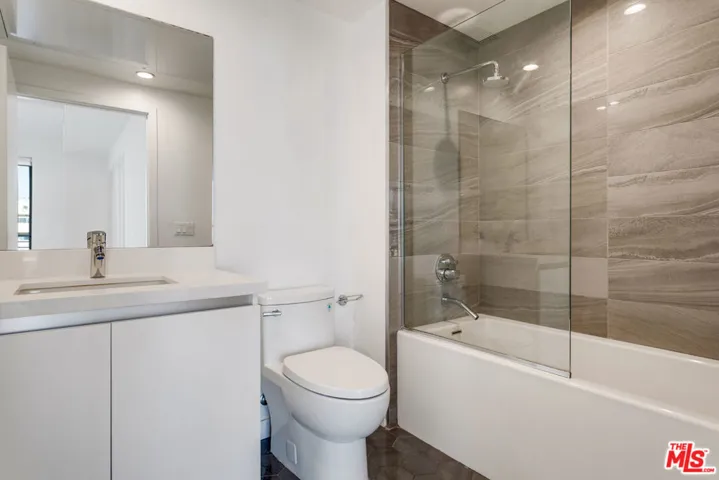 1431 Armacost Avenue 503, Los Angeles, California 90025