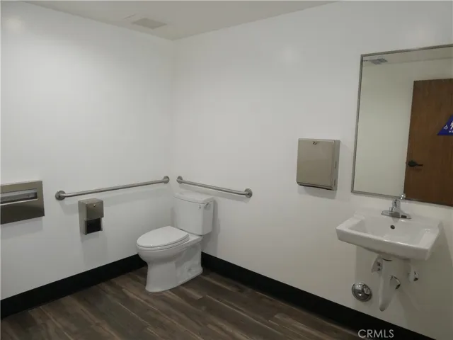 6000 San Fernando Road, Glendale, California 91202