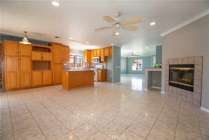 4800 Bloomwood Court, Hemet, California 92545