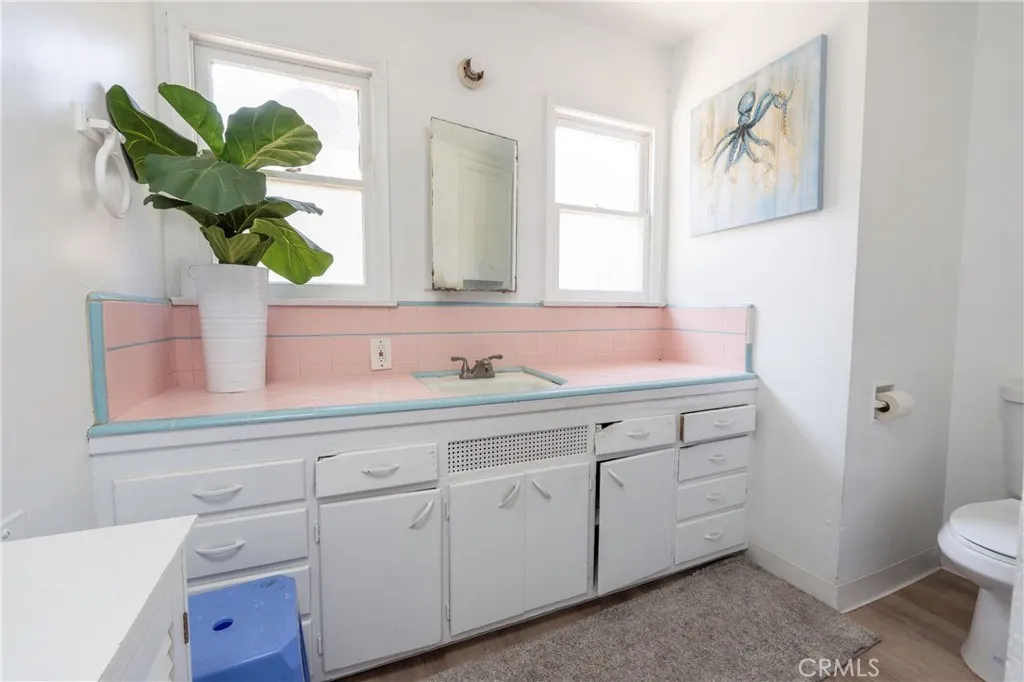 381 W Wabash Street, San Bernardino, California 92405 home-pic-15