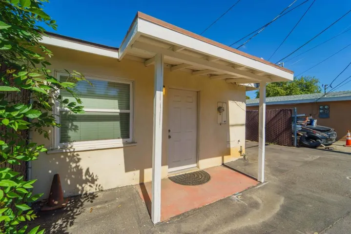 919 E Grand Avenue, Escondido, California 92025