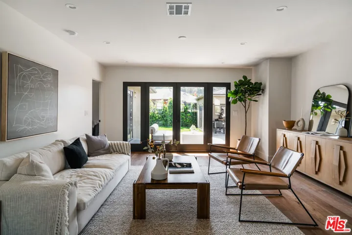 5746 Fallsgrove Street, Los Angeles, California 90016