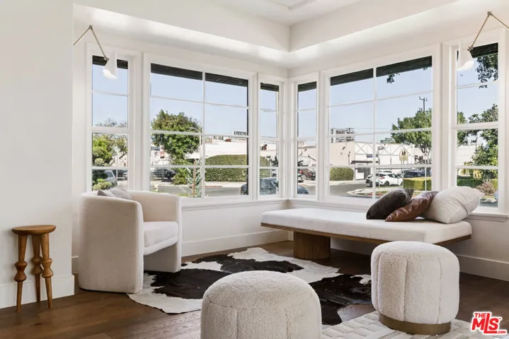 5746 Fallsgrove Street, Los Angeles, California 90016
