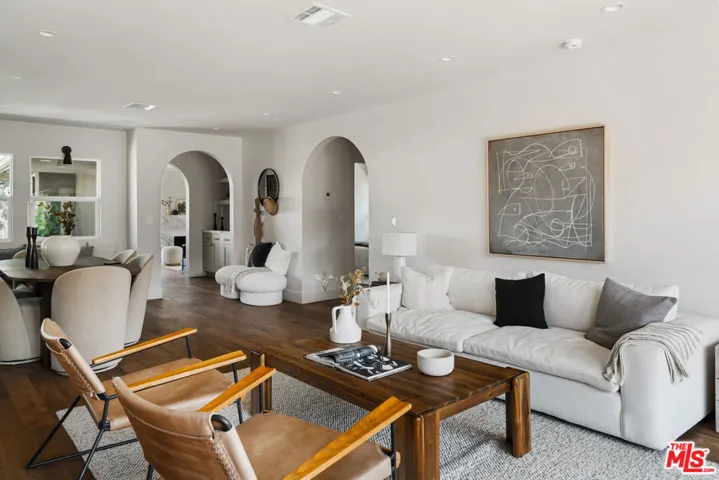 5746 Fallsgrove Street, Los Angeles, California 90016