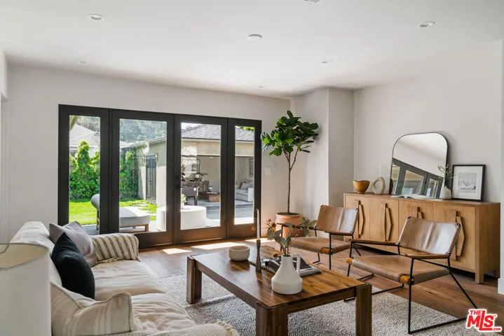 5746 Fallsgrove Street, Los Angeles, California 90016