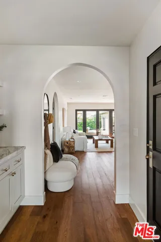5746 Fallsgrove Street, Los Angeles, California 90016