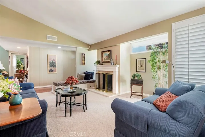 11402 Donovan Road, Los Alamitos, California 90720