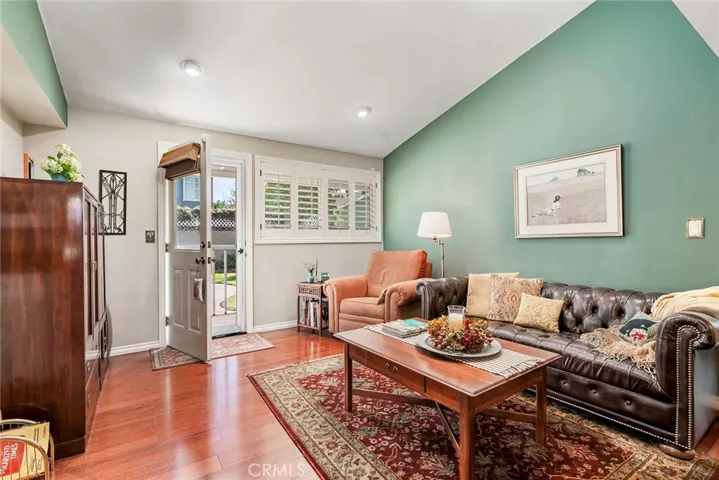 11402 Donovan Road, Los Alamitos, California 90720