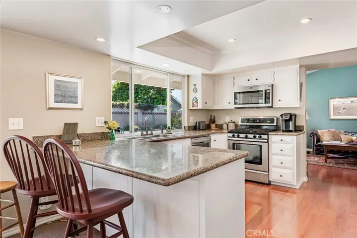 11402 Donovan Road, Los Alamitos, California 90720