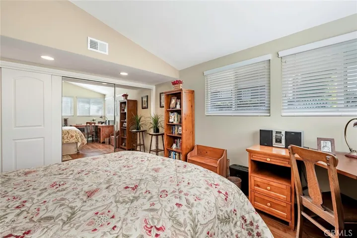 11402 Donovan Road, Los Alamitos, California 90720