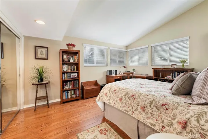 11402 Donovan Road, Los Alamitos, California 90720