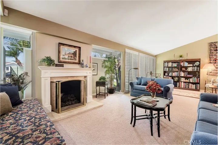 11402 Donovan Road, Los Alamitos, California 90720
