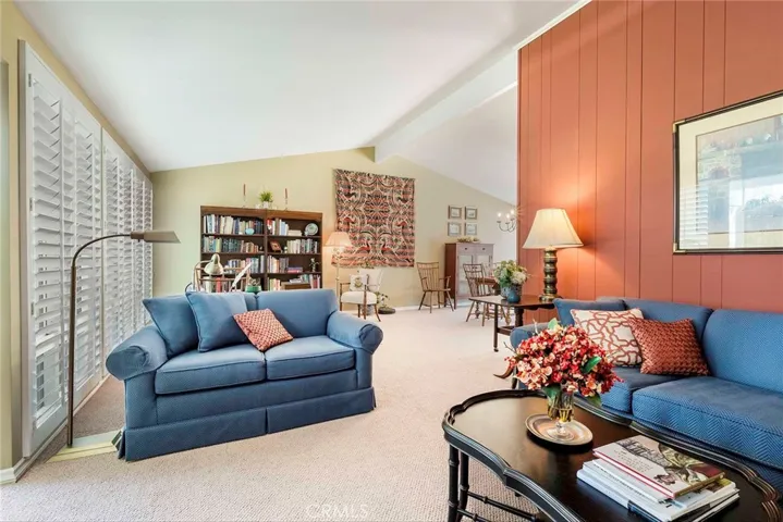 11402 Donovan Road, Los Alamitos, California 90720