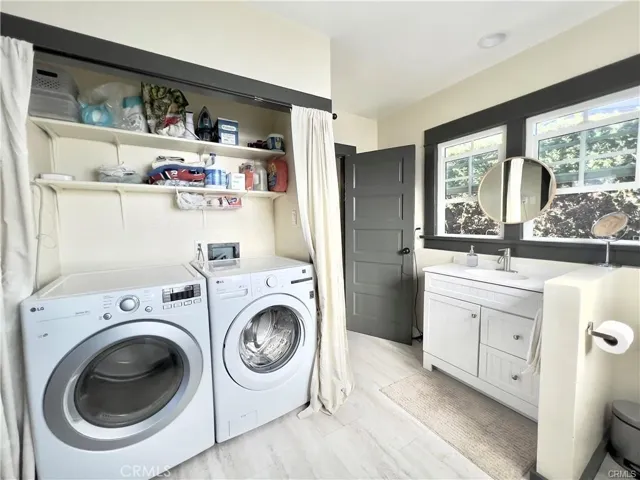 216 Termino Avenue, Long Beach, California 90803