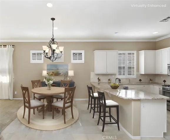 Virtually Staged-dining area