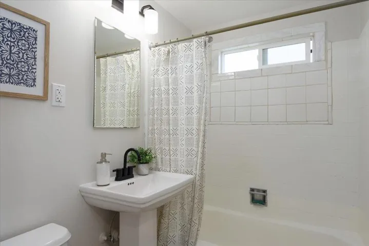 815 Edgemar Avenue, Pacifica, California 94044