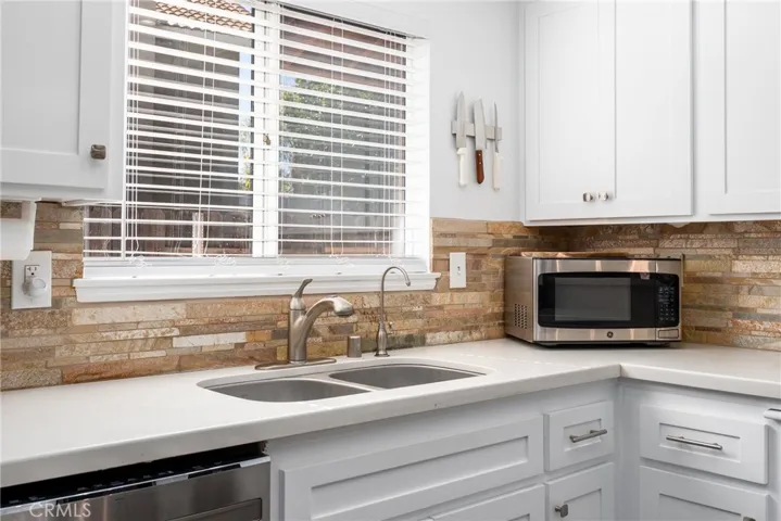 39543 Seven Oaks Drive, Murrieta, California 92562