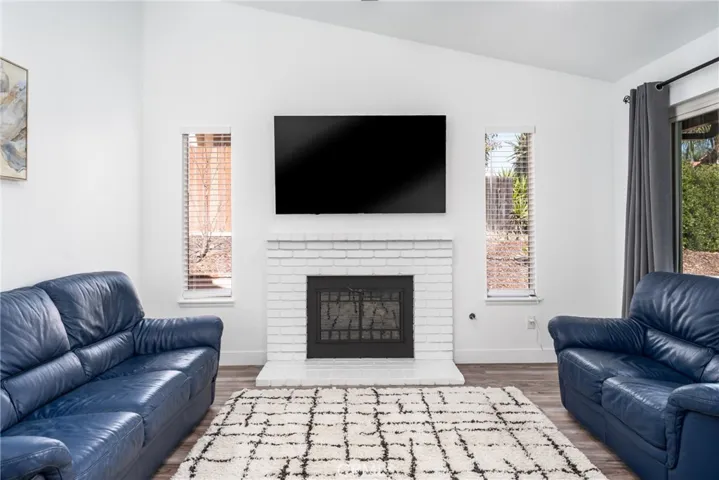 39543 Seven Oaks Drive, Murrieta, California 92562