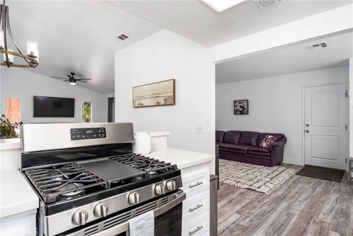 39543 Seven Oaks Drive, Murrieta, California 92562