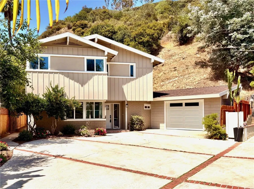 2400 Nalin Drive, Bel Air, California 90077, 3 Bedrooms Bedrooms, ,3 BathroomsBathrooms,Residential,For Sale,Nalin,SR25054509