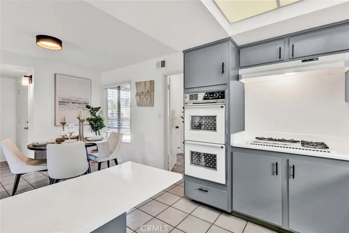 Double Ovens and Resurfaced Countertops