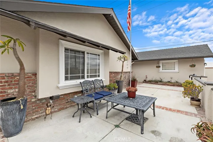 Great gated court yard with south facing sun
