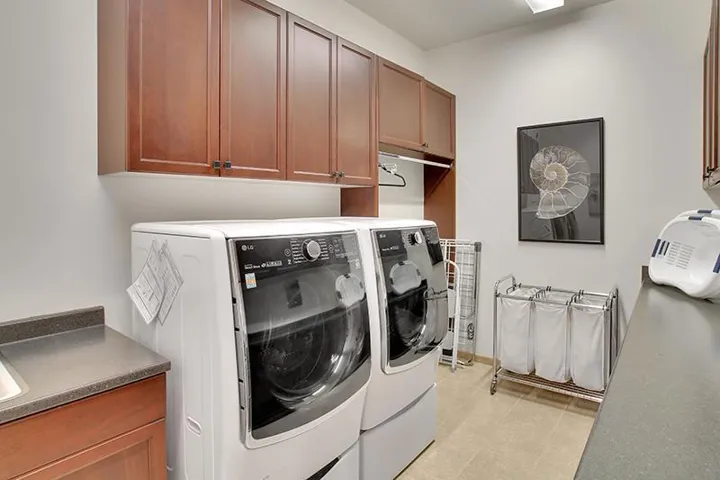 277 Grandview Drive, Woodside, California 94062