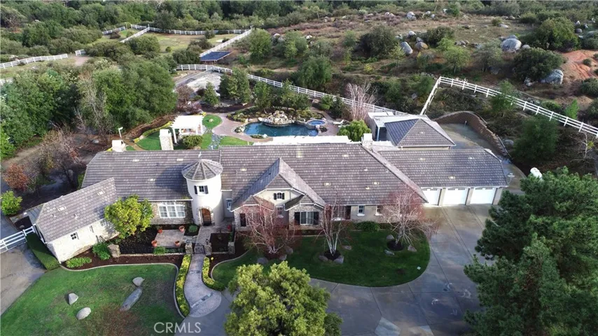 Gorgeous manicured 5.19 acres estate.