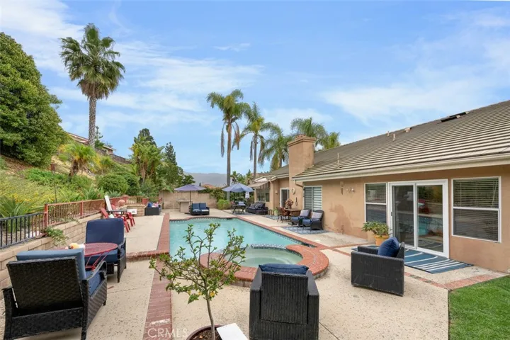 5390 Los Monteros, Yorba Linda, California 92887