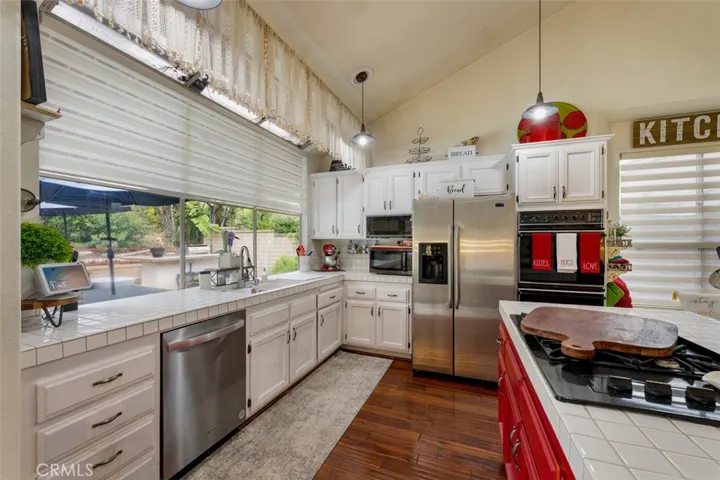 5390 Los Monteros, Yorba Linda, California 92887