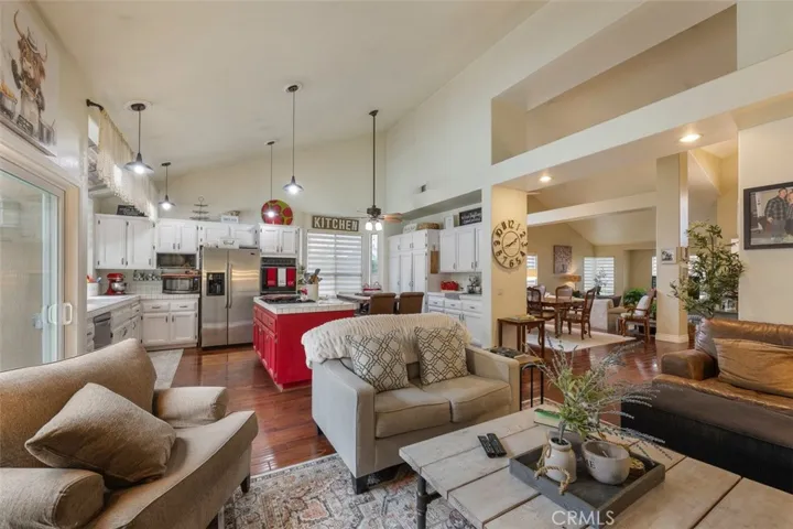 5390 Los Monteros, Yorba Linda, California 92887