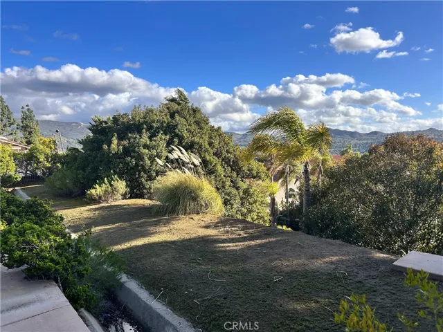 5390 Los Monteros, Yorba Linda, California 92887