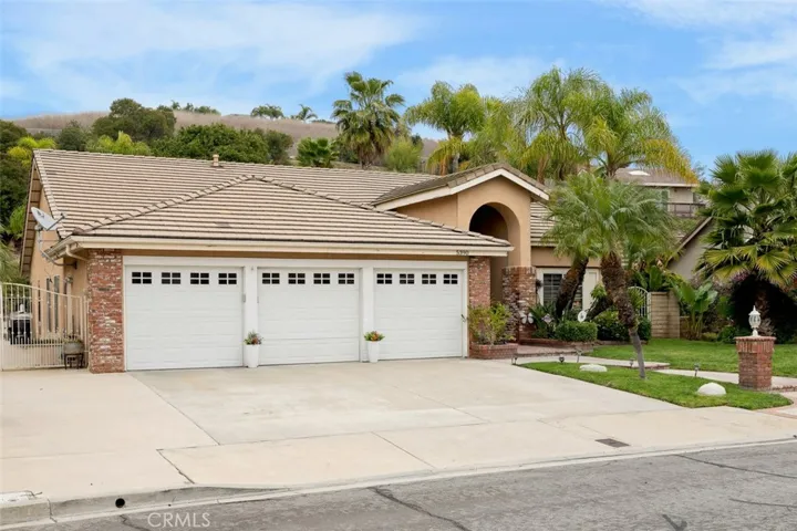 5390 Los Monteros, Yorba Linda, California 92887
