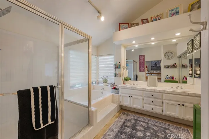 5390 Los Monteros, Yorba Linda, California 92887