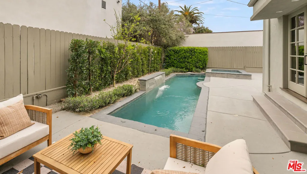 515 N Crescent Heights Boulevard, Los Angeles, California 90048 home-pic-17