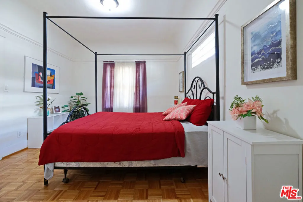 1616 W 24th Street, Los Angeles, California 90007 home-pic-11