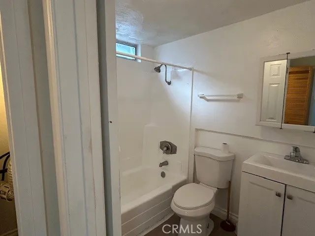 42769 La Cerena Avenue, Big Bear Lake, California 92315 home-pic-8