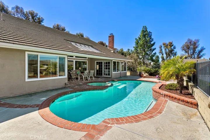 4401 Ridge Gate Rd, Anaheim Hills, California 92807