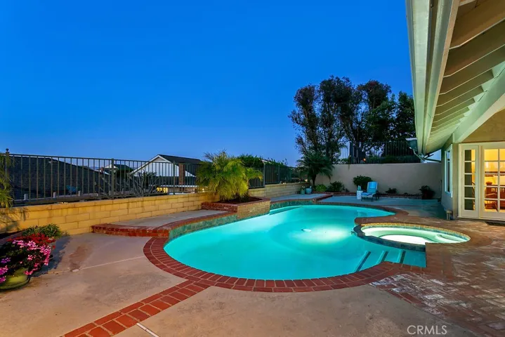 4401 Ridge Gate Rd, Anaheim Hills, California 92807