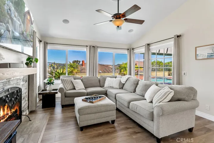 4401 Ridge Gate Rd, Anaheim Hills, California 92807