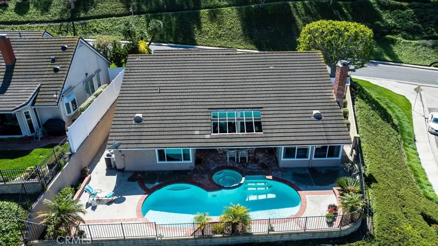 maintained by HOA