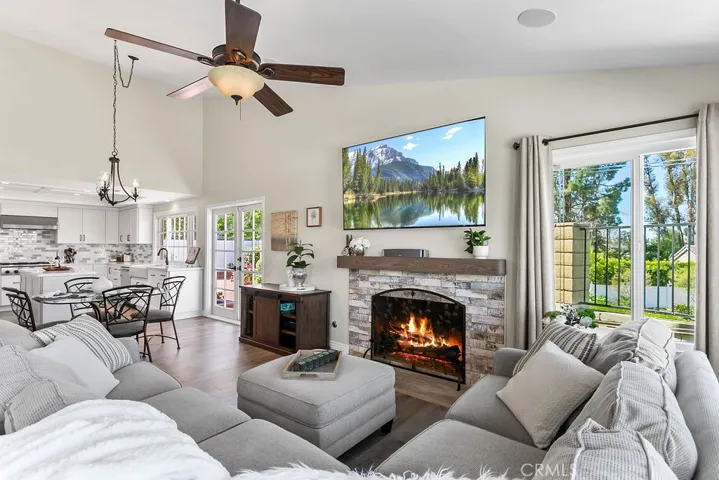 Amazing corner views of backyard