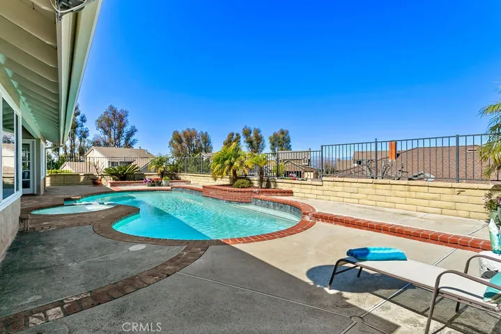 4401 Ridge Gate Rd, Anaheim Hills, California 92807