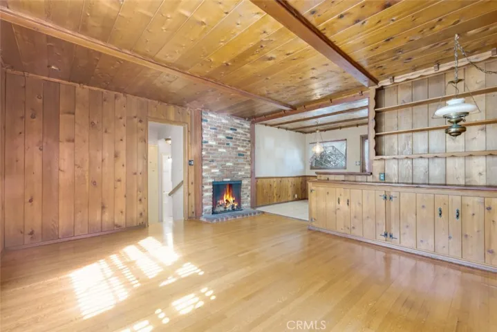 4930 Fulton Avenue, Sherman Oaks, California 91423